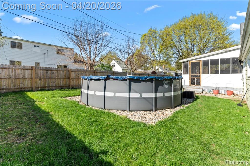 1232 Bel Air Drive, Flint, MI 48507 — Photo 34