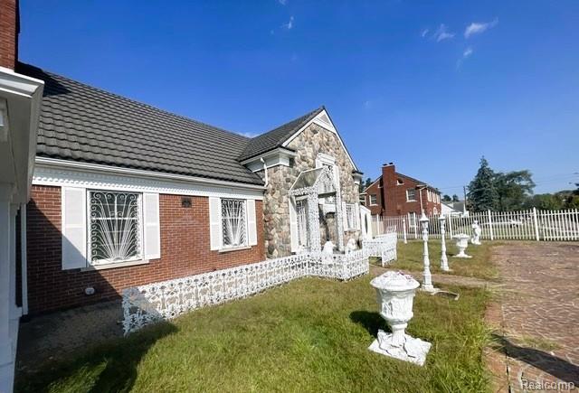 450 W Grixdale, Detroit, MI 48203 — Photo 4