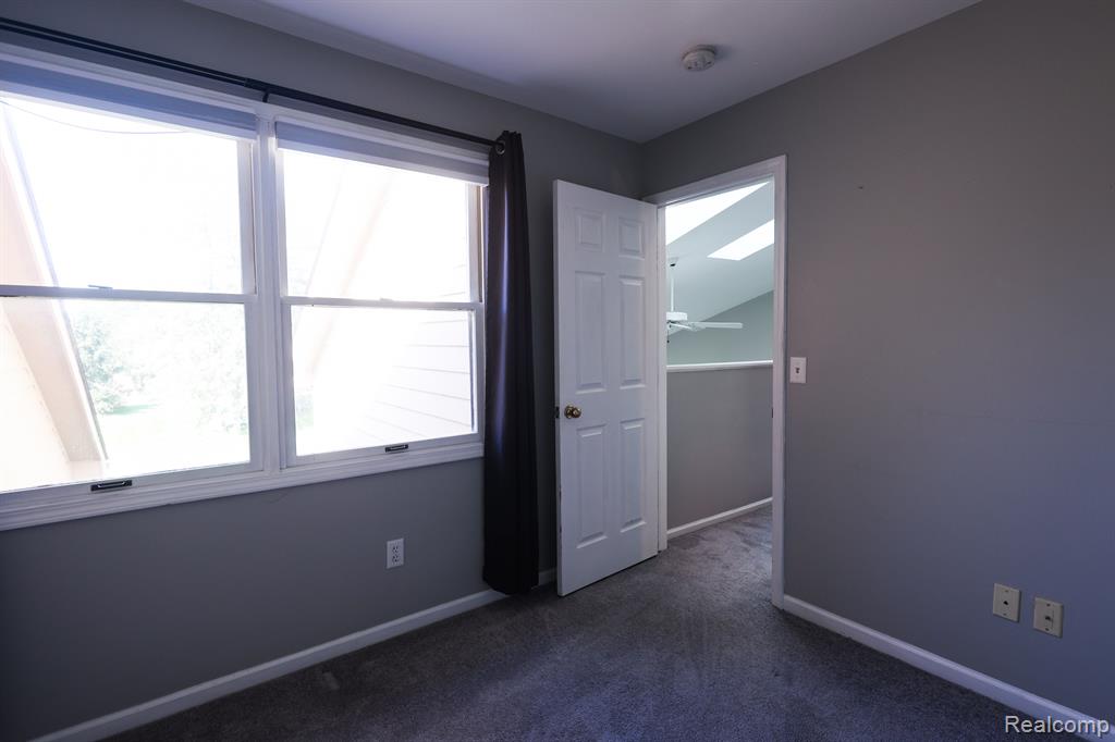 4908 FAIRWAYS Drive, Brighton, MI 48116 — Photo 27