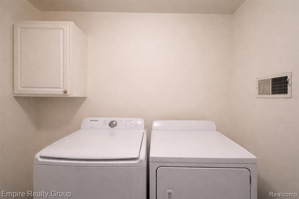 12330 Hickory E, Utica, MI 48315 — Photo 24
