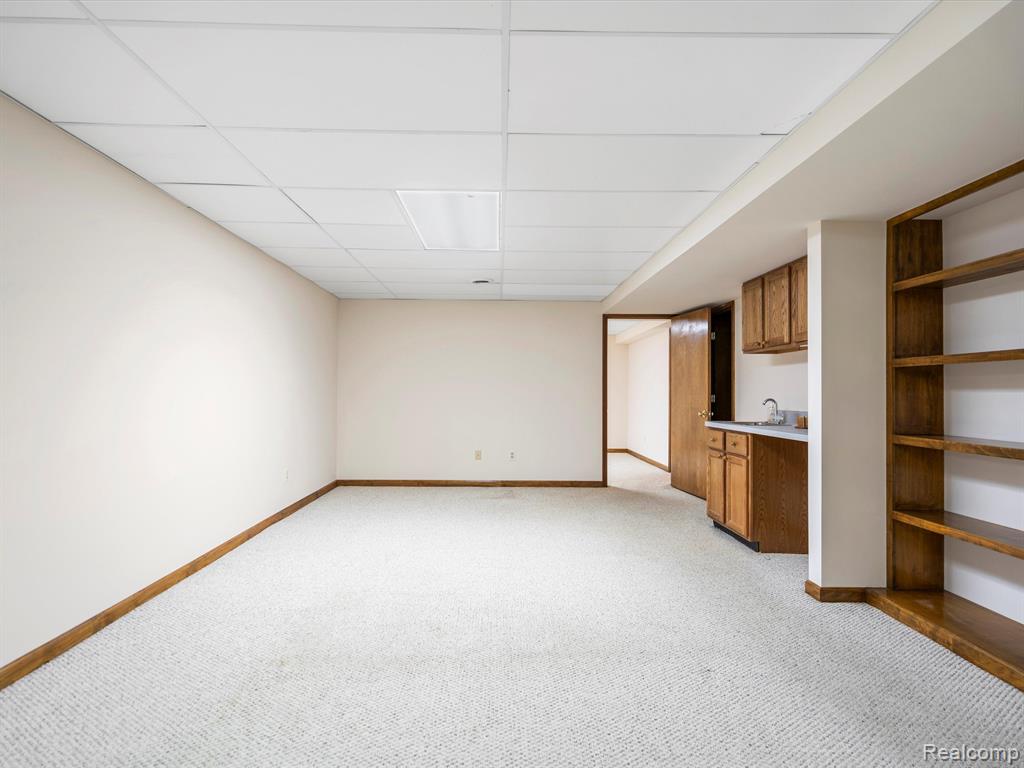 4738 MULBERRY WOODS Circle, Ann Arbor, MI 48105 — Photo 27