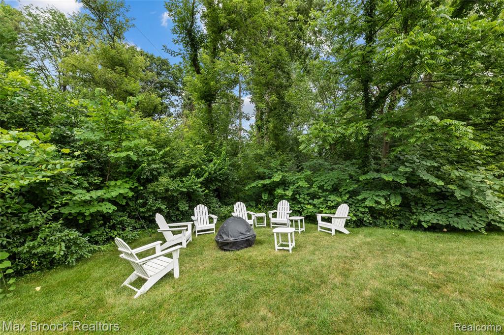 578 Woodway Court, Bloomfield Hills, MI 48302 — Photo 30
