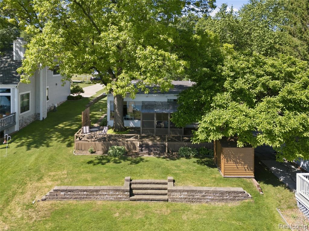 10470 King Road, Davisburg, MI 48350 — Photo 32