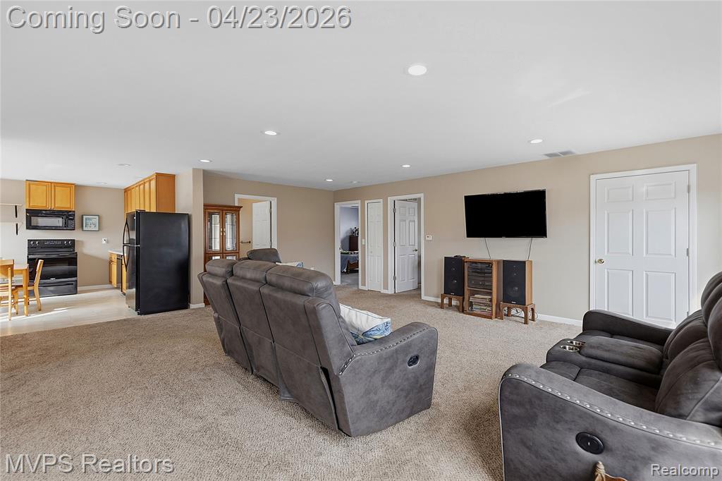 39415 E Archer Drive, Harrison Township, MI — Photo 19