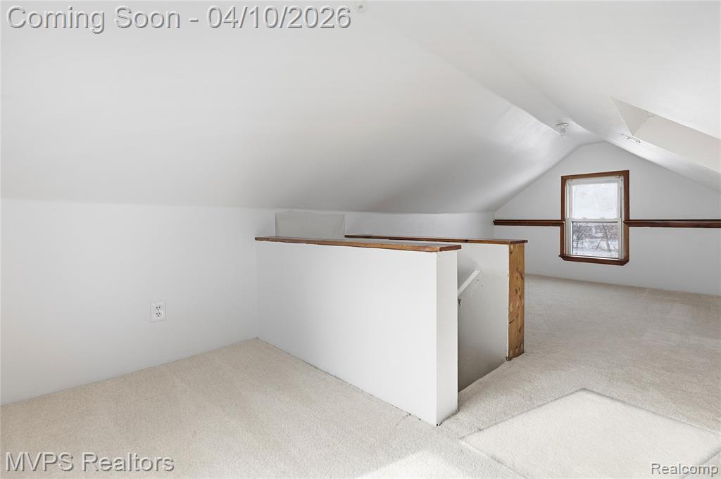 6421 Cloverton Drive, Waterford, MI 48329 — Photo 14