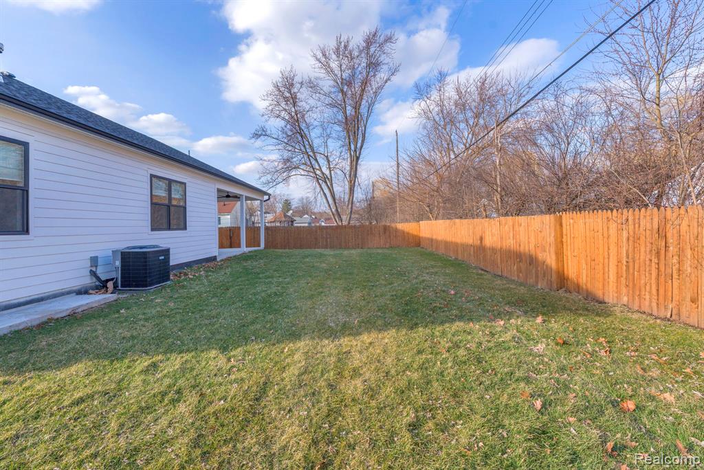 22664 Colgate Street, Farmington, MI 48336 — Photo 51