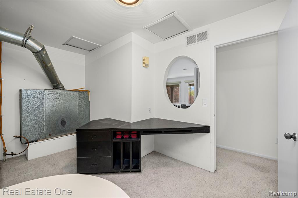 4320 Knightsbridge Lane, West Bloomfield, MI 48323 — Photo 31