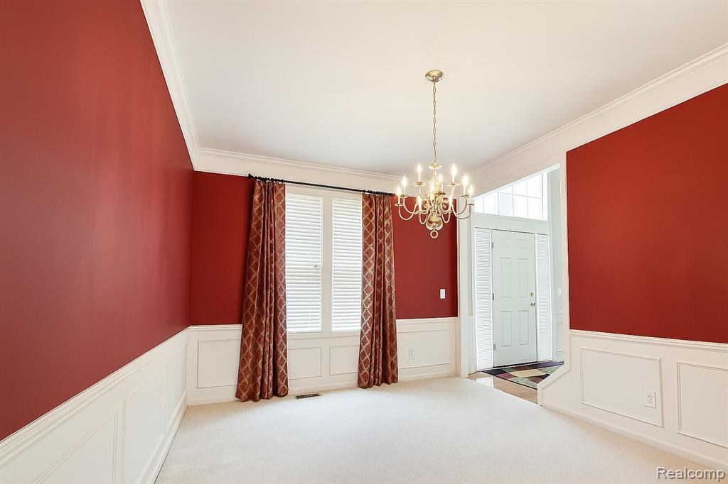 5401 Creekmonte Drive, Oakland, MI 48306 — Photo 9