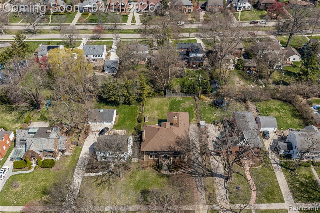 630 Lakepointe Street, Grosse Pointe, MI 48230 — Photo 28