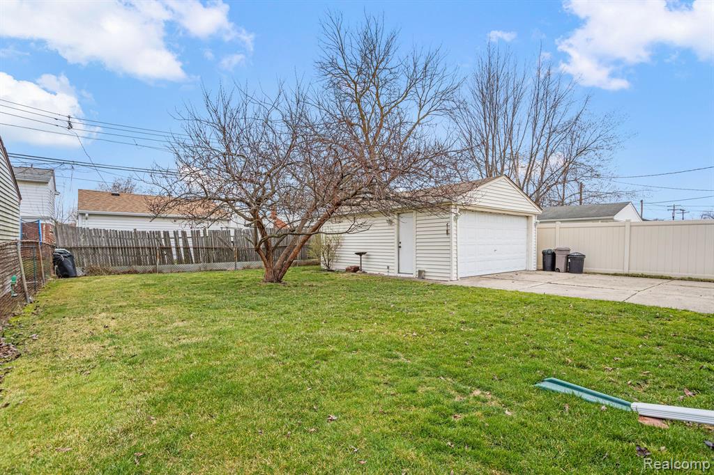 8531 BLACKBURN Drive, Westland, MI — Photo 18