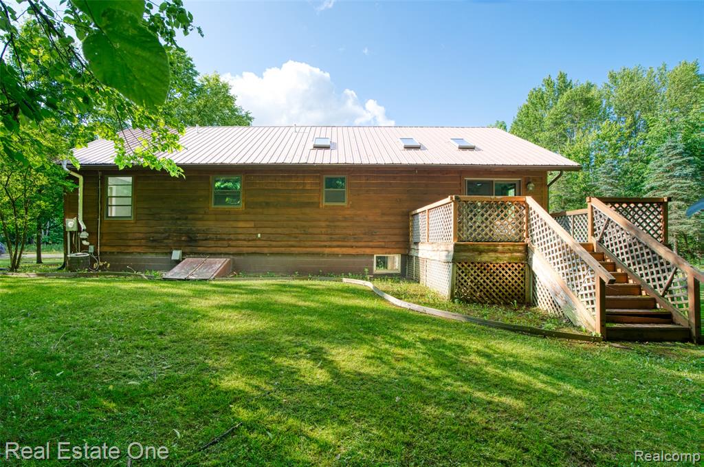 15060 Van Syckle Court, Gregory, MI 48137 — Photo 10