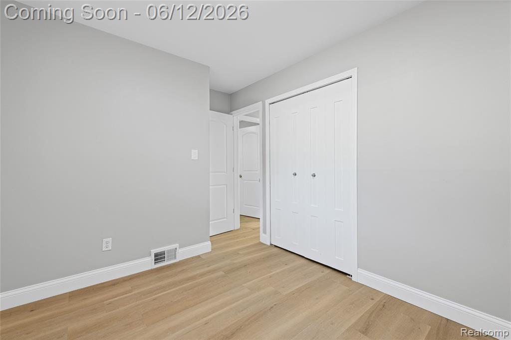 30772 J Carls Street, Roseville, MI 48066 — Photo 16