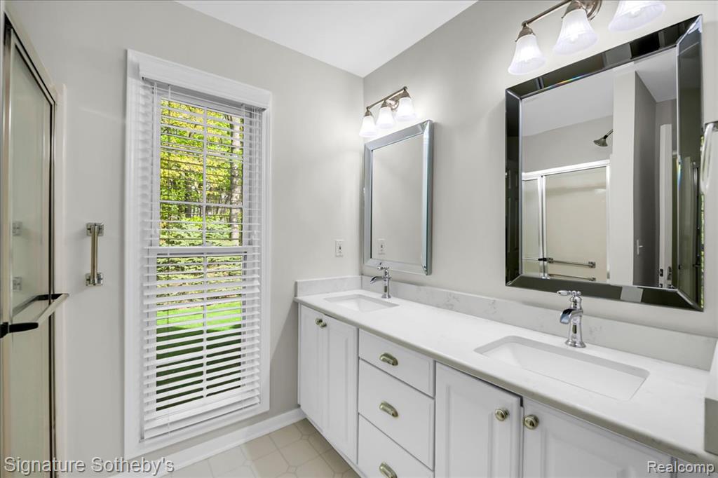 2668 Aubrey Drive, Lake Orion, MI — Photo 8