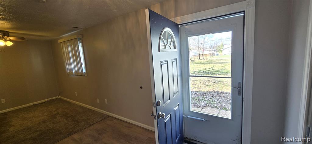 639 E Columbia Avenue, Pontiac, MI 48340 — Photo 14