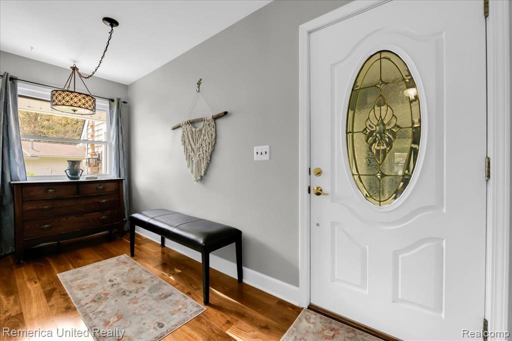 999 Lakeside Drive, Brighton, MI 48116 — Photo 4