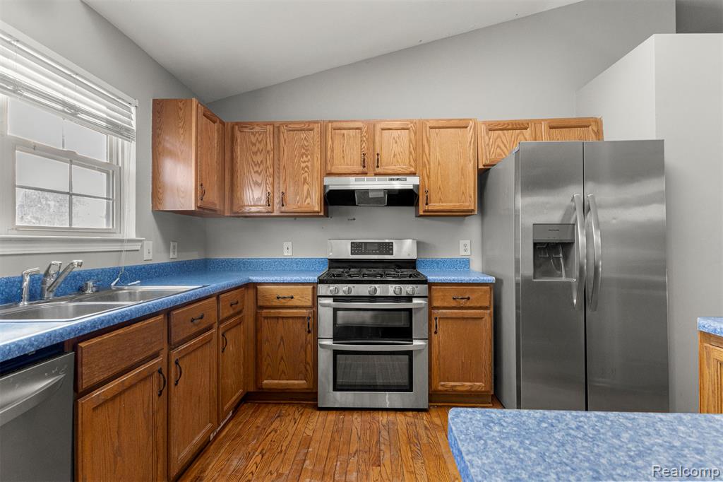 7595 Streamwood Drive, Ypsilanti, MI 48197 — Photo 13