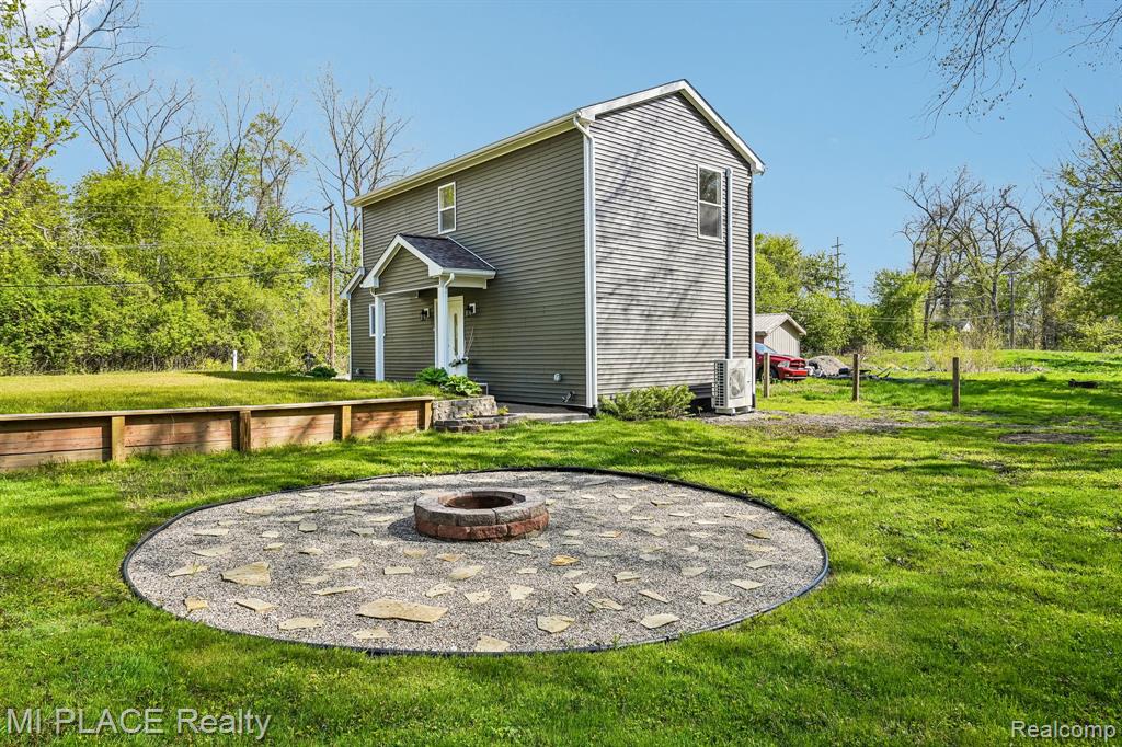 9755 Portage Trail, White Lake, MI — Photo 6