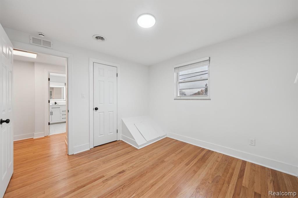 16891 Avon Avenue, Detroit, MI 48219 — Photo 19