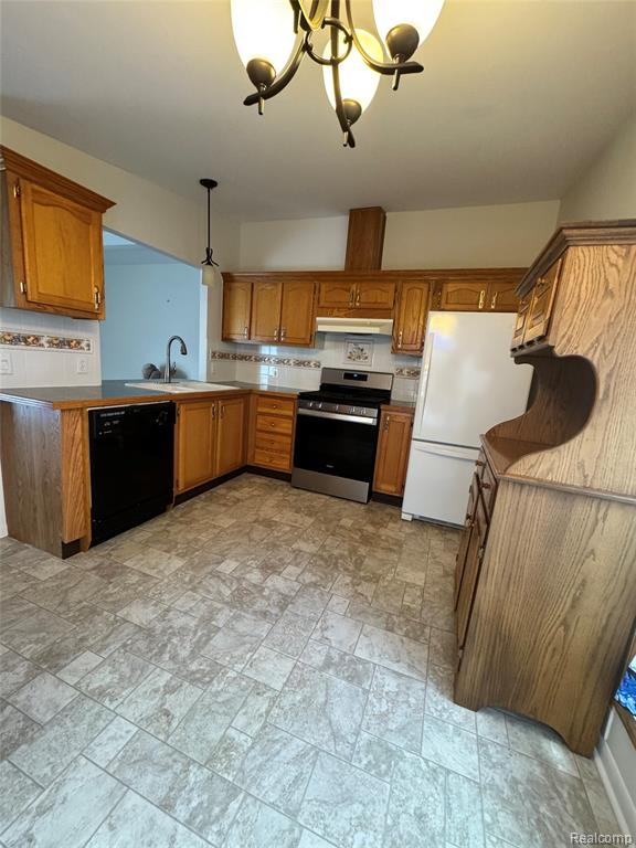 8171 Chickadee Court, Freeland, MI — Photo 4