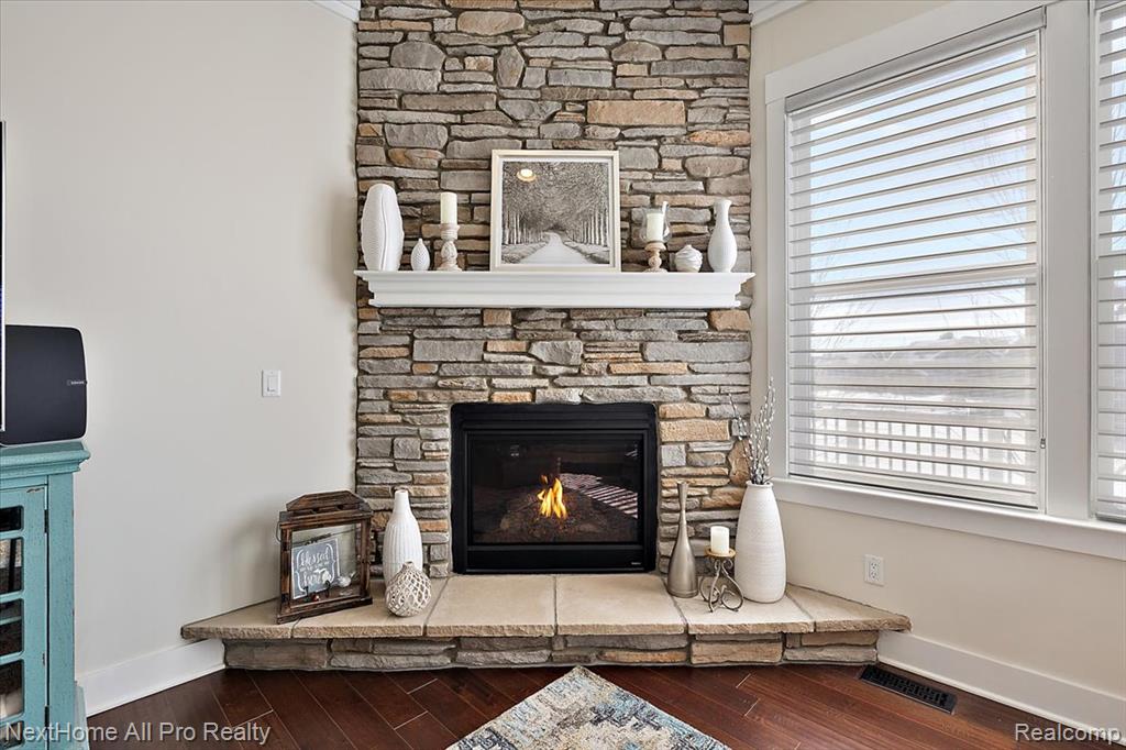 22841 Shepherds Hollow Drive, South Lyon, MI 48178 — Photo 9