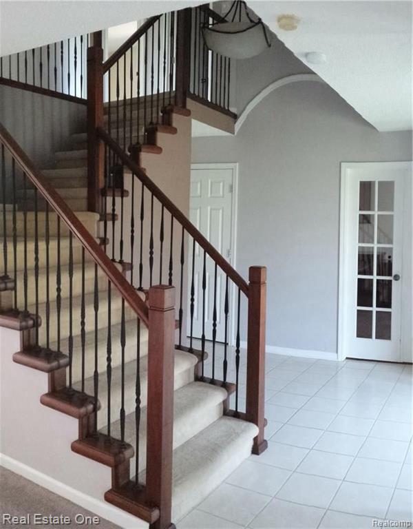 475 Dorchester Way, Milford, MI 48381 — Photo 3