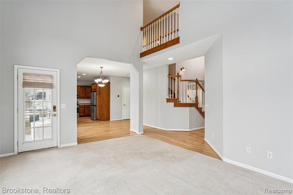 7796 Fountain Hills Lane, Davisburg, MI 48350 — Photo 9