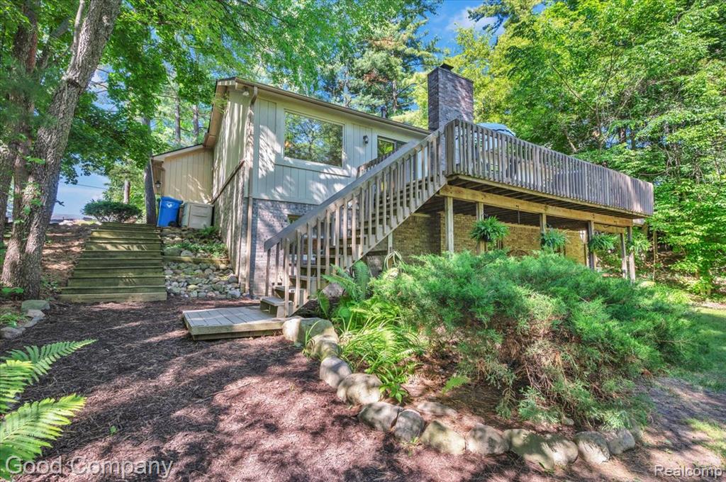 5504 Starwood Drive, Commerce Twp, MI 48382 — Photo 41