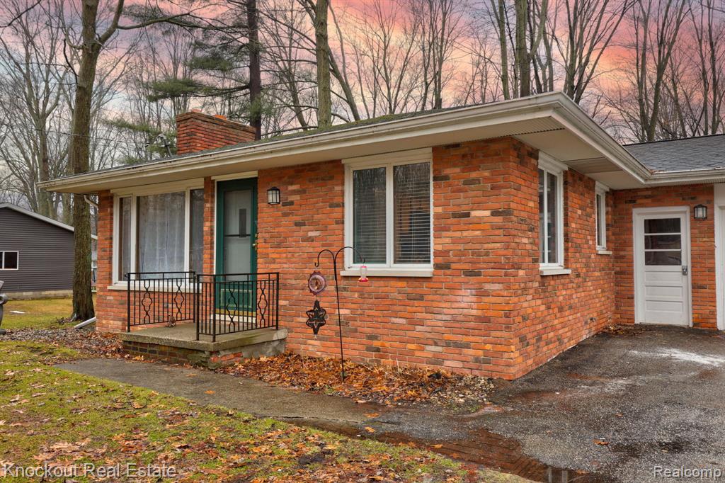 4256 Emerald Drive, Bridgeport, MI 48722 — Photo 6