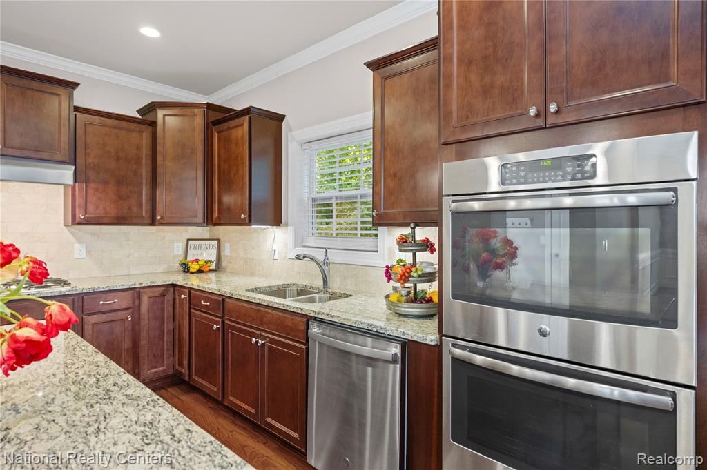 9760 Dornoch Trail, Brighton, MI 48114 — Photo 25