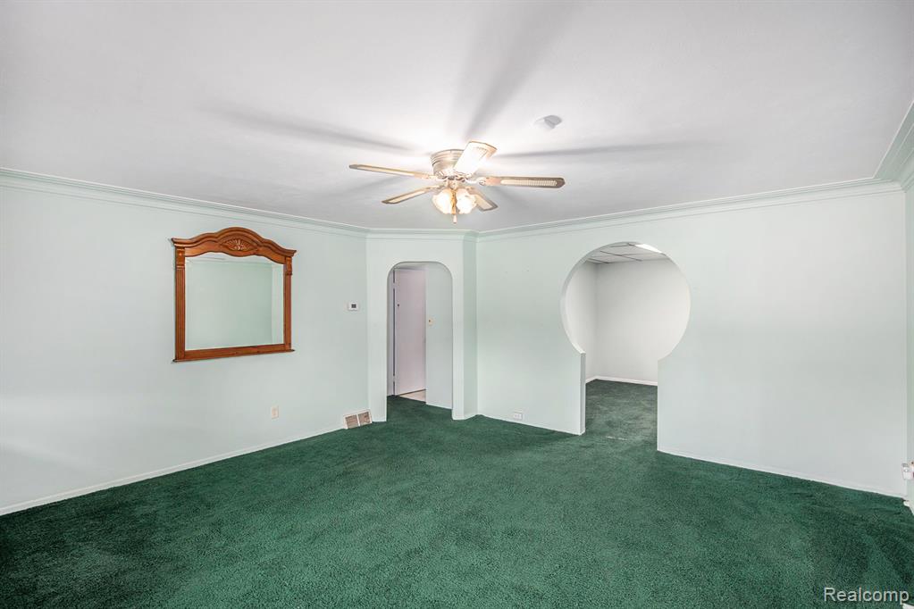 8233 N Genesee Road, Mount Morris, MI 48458 — Photo 4