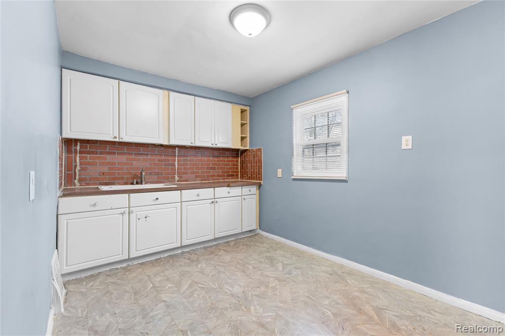18485 Moenart Street, Detroit, MI 48234 — Photo 16