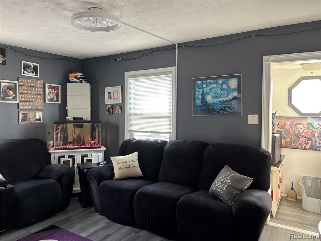 4665 Westpoint Street W, Dearborn Heights, MI 48125 — Photo 8