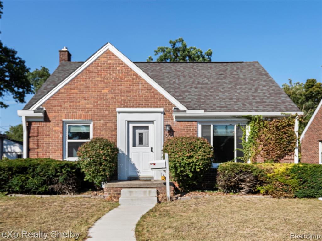 606 Catalpa Drive, Royal Oak, MI 48067 — Photo 2
