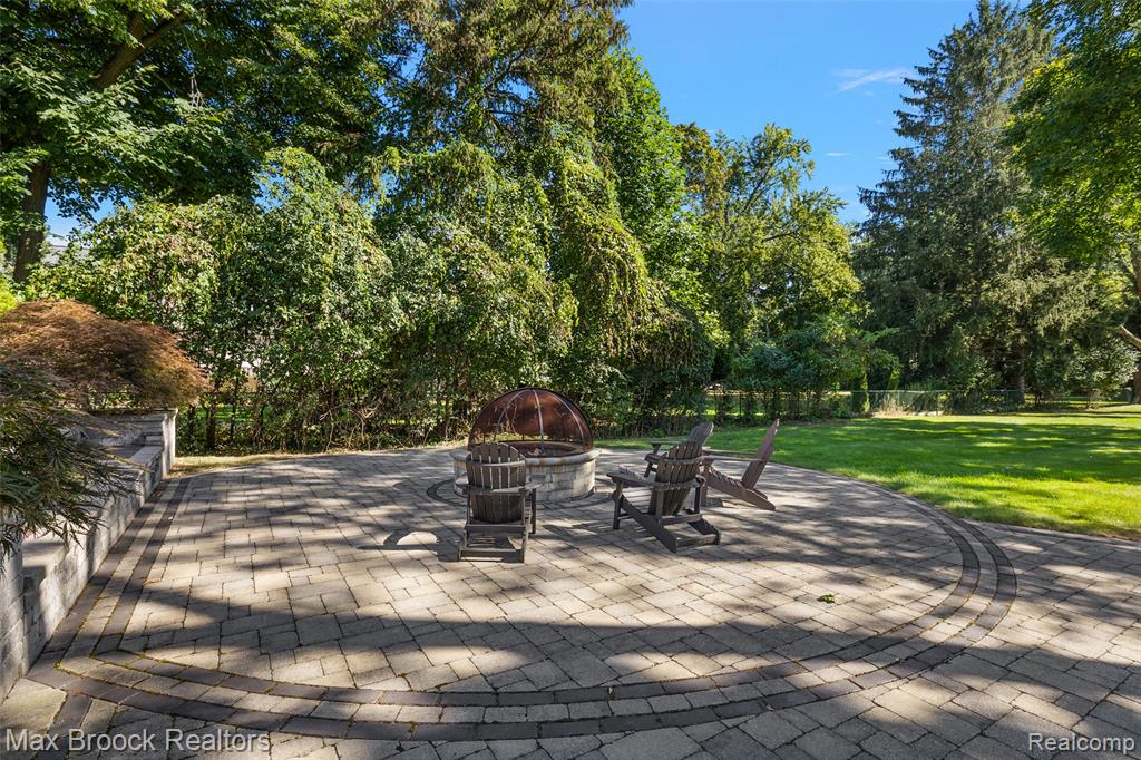 537 Pleasant Street, Birmingham, MI 48009 — Photo 47