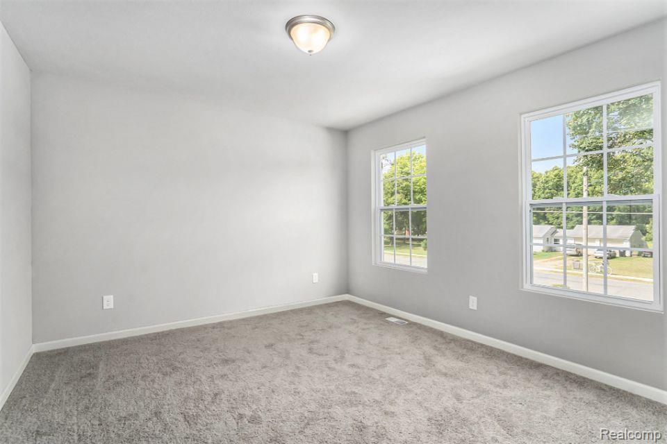 4421 Springmeadow Court, Burton, MI 48519 — Photo 19