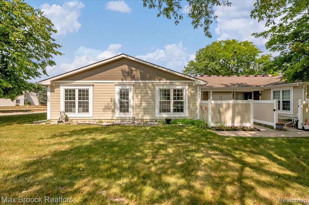 22704 Cortes Street, Novi, MI