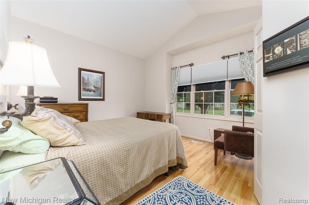 13111 Harbor Landings Drive, Fenton, MI 48430 — Photo 25