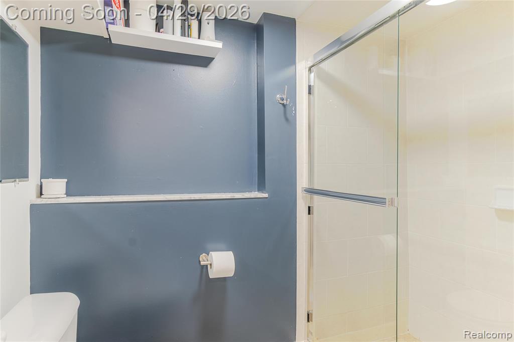 39832 Parklawn Drive, Sterling Heights, MI 48313 — Photo 27