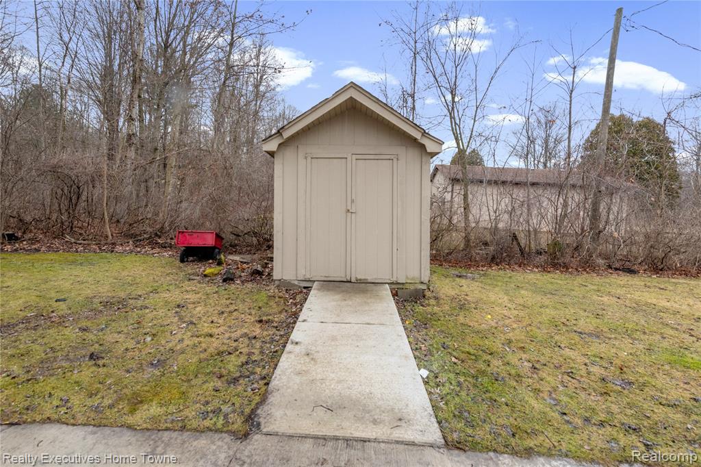 7037 Yager Road, MI 48079 — Photo 28