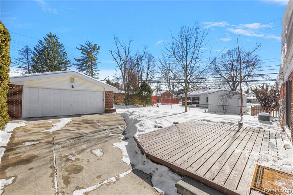 31060 E Rutland Street, Beverly Hills, MI 48025 — Photo 30