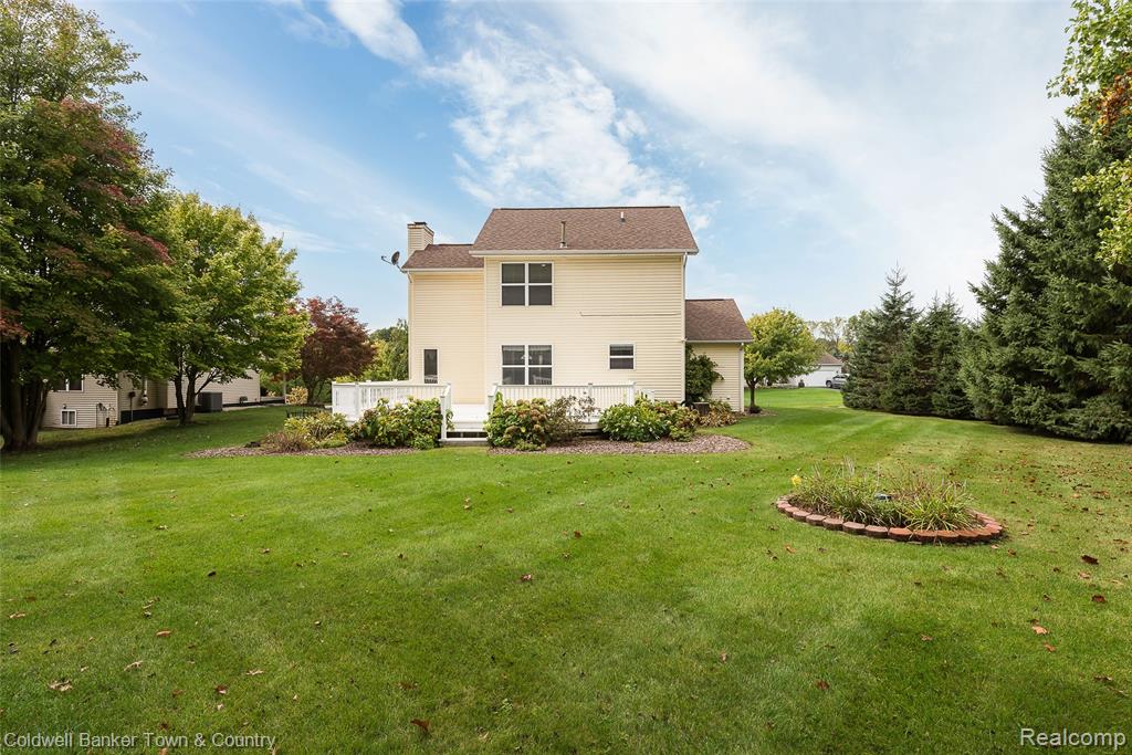 9344 Huron Park Drive, Brighton, MI 48116 — Photo 47