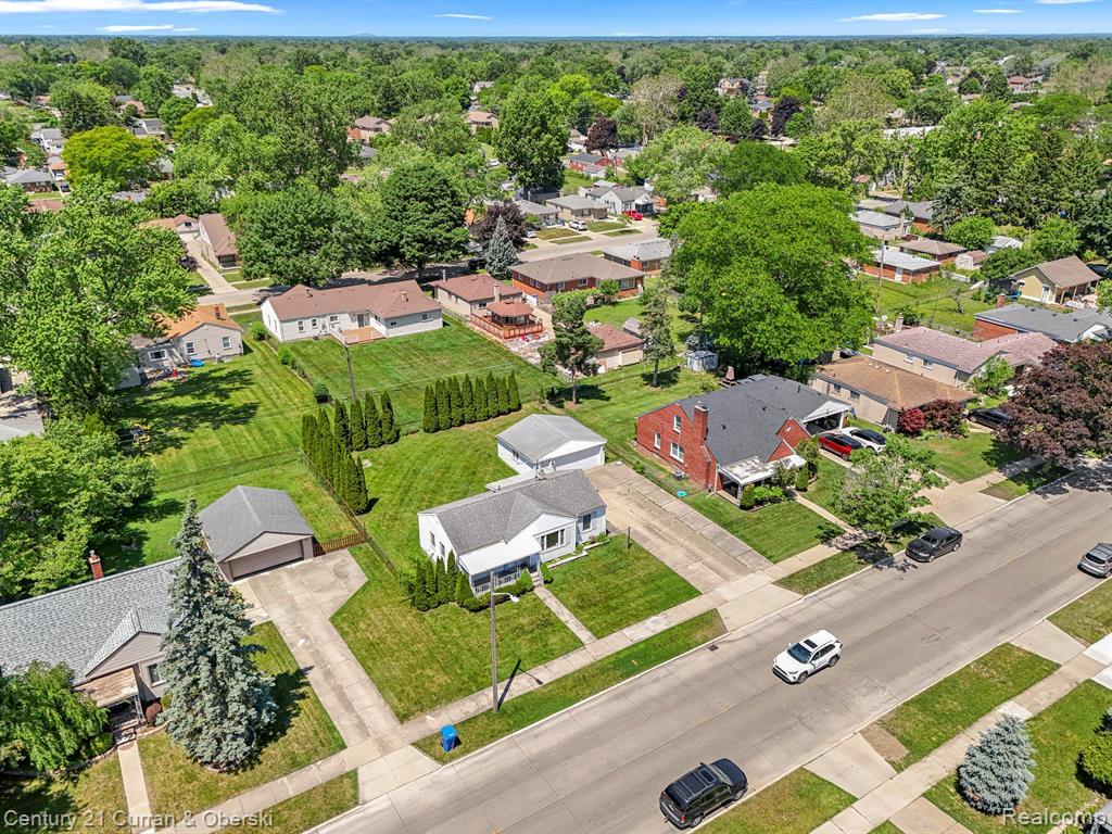 6141 N Gulley Road, Dearborn Heights, MI 48127 — Photo 17