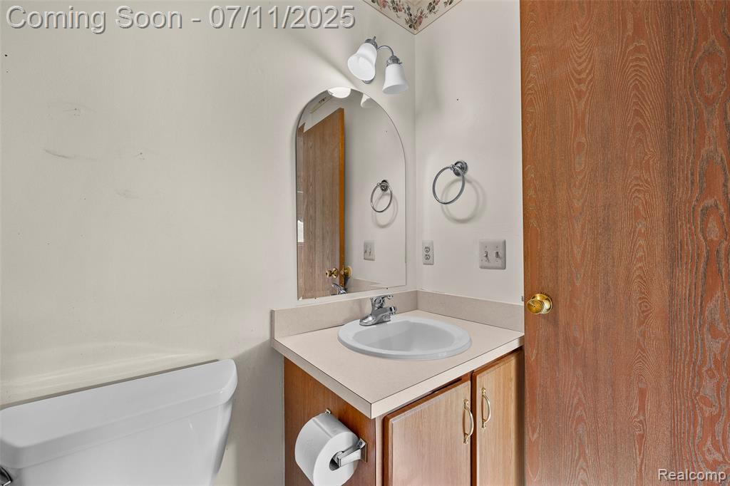 43702 Stuart Drive, Canton, MI 48187 — Photo 29