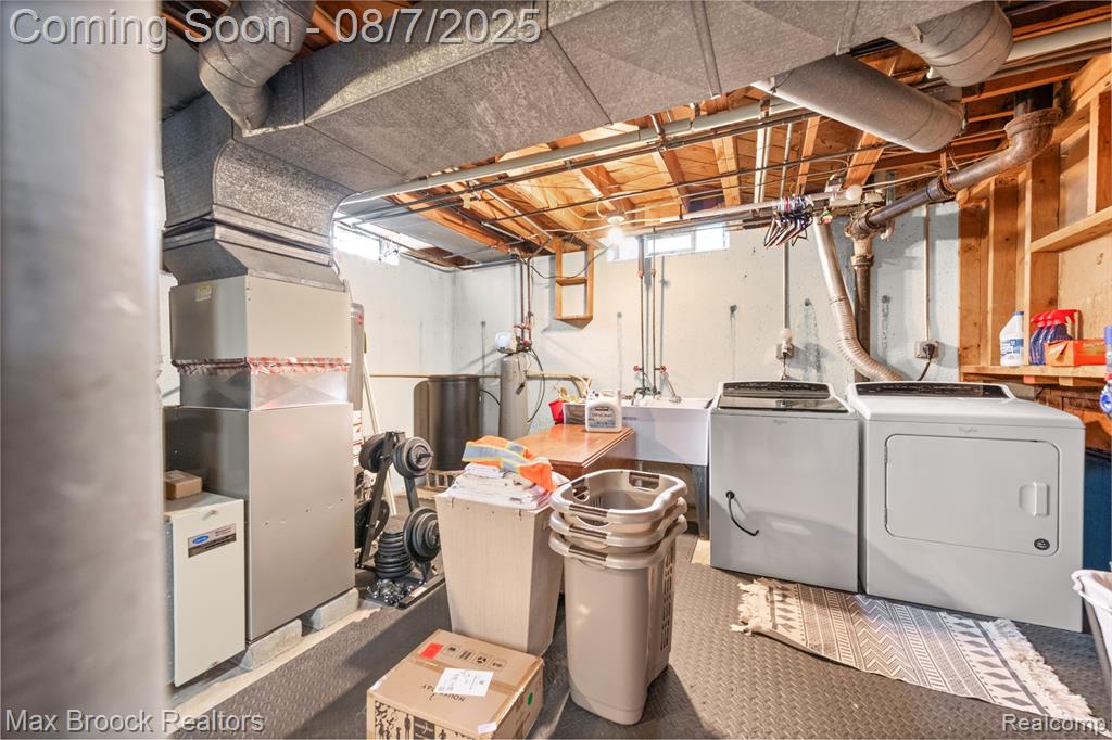 437 Meadow Lane, Rochester, MI 48307 — Photo 20
