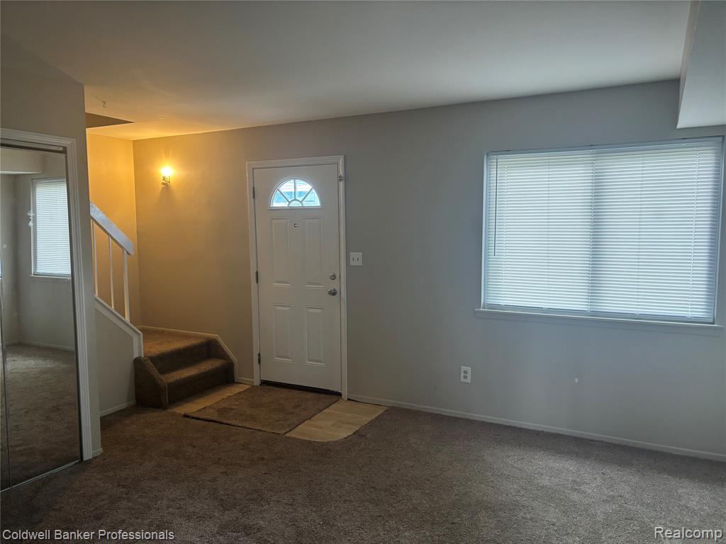41223 S Woodbury Green Drive, Belleville, MI 48111 — Photo 2