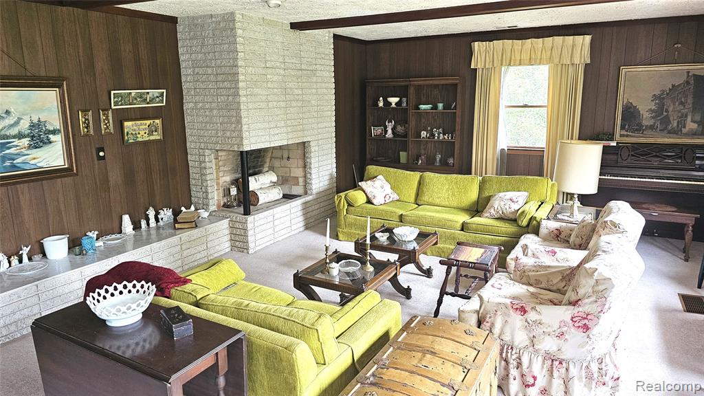 10040 Stinchfield Woods Road, Pinckney, MI 48169 — Photo 19