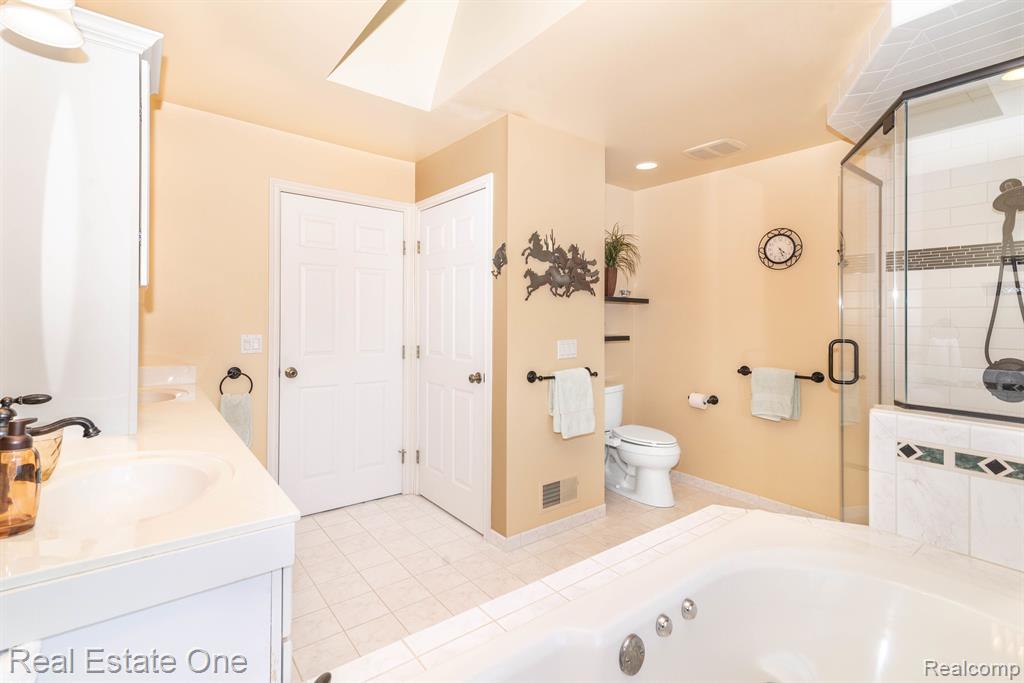 59633 Trena Lane, South Lyon, MI 48178 — Photo 33