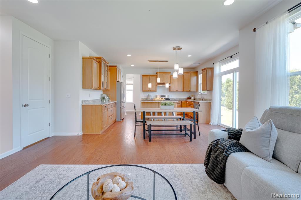 28386 Cottage Lane, New Hudson, MI 48165 — Photo 10