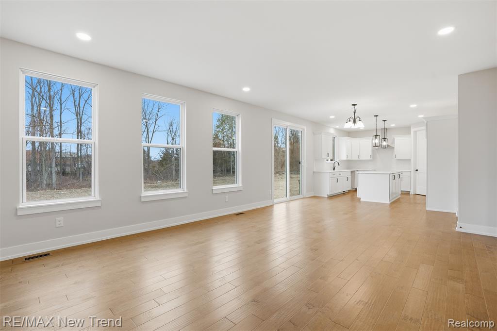 8430 Joseph Street, Commerce Twp, MI 48382 — Photo 13