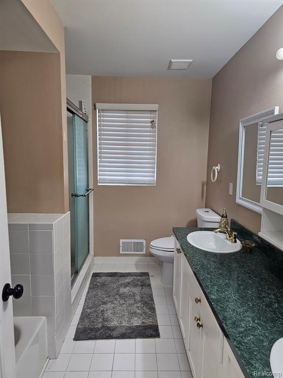 50452 MADISON Drive, Macomb, MI 48044 — Photo 16